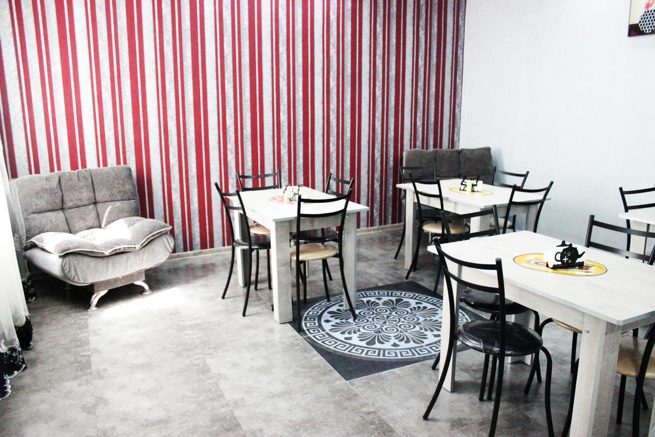 Golden Way Hotel Tbiliszi Kültér fotó
