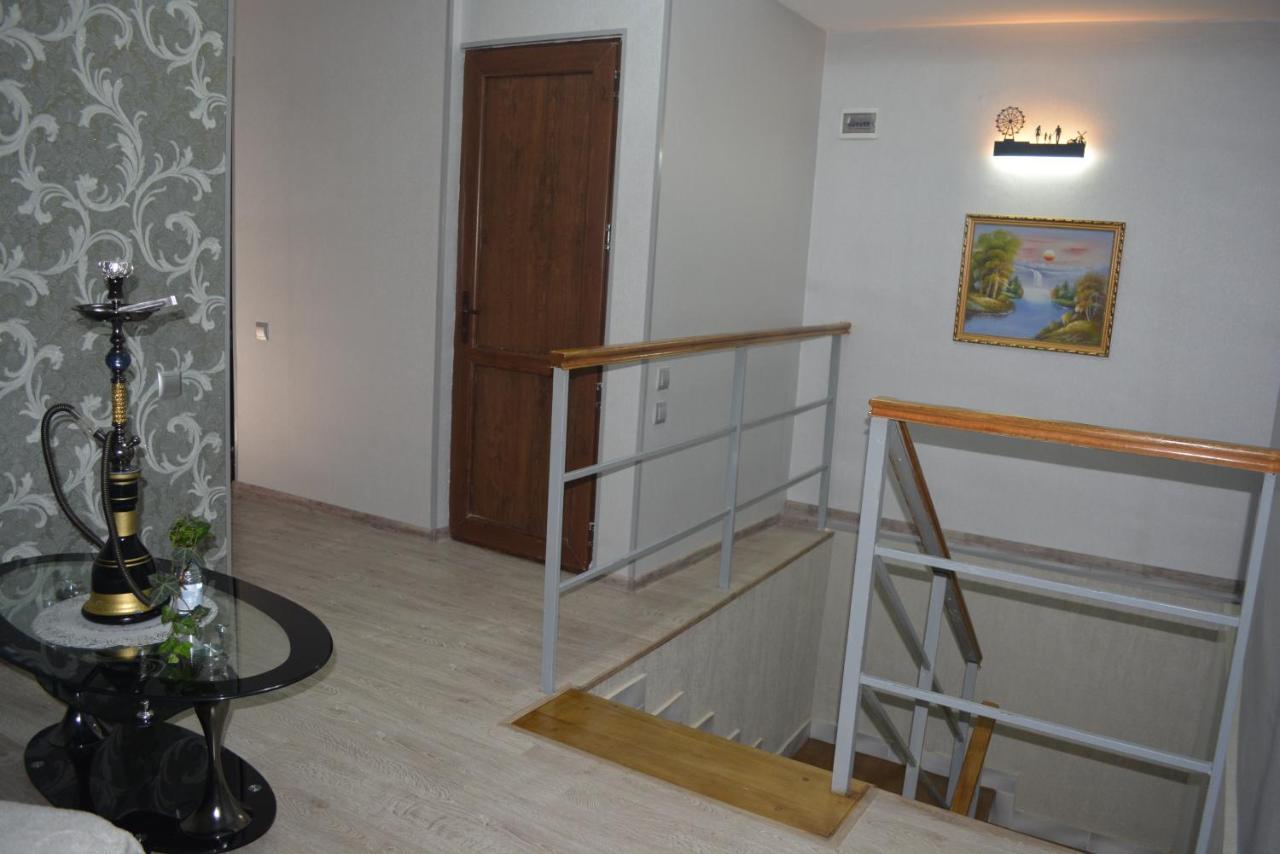 Golden Way Hotel Tbiliszi Kültér fotó